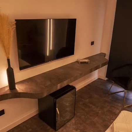 Da Placida Al Mare - Luxury Soverato Bed and Breakfast 4*